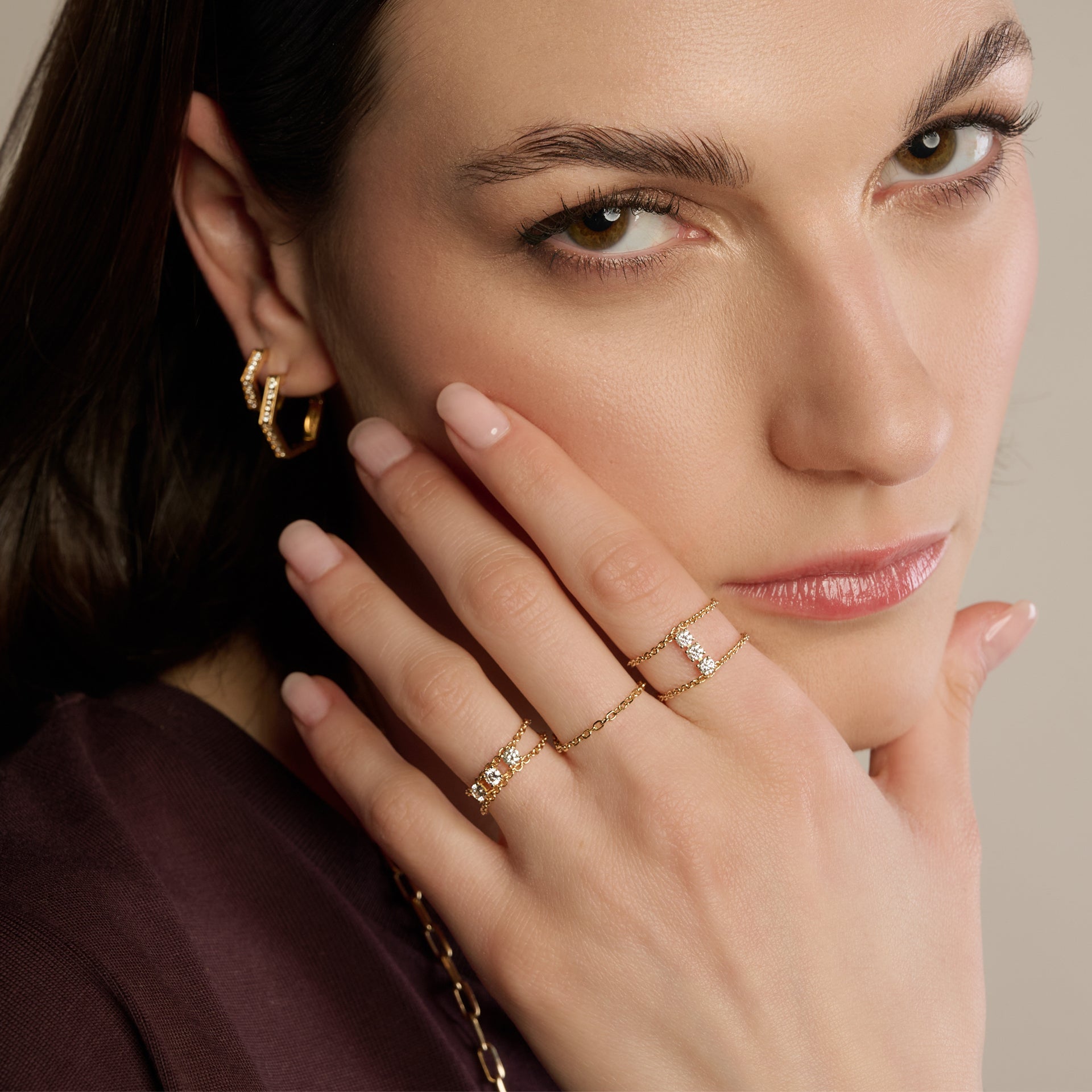 Trilogy ring